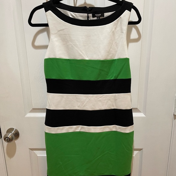 Premise dress - Picture 2 of 5